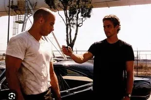 Mengapa Vin Diesel Posting Foto Paul Walker Saat Umumkan FAST FOREVER?