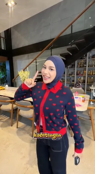 Momen Kebersamaan Keluarga Atta-Aurel dan Thariq-Aaliyah Buka Puasa Bareng, Interaksi Anak Jadi Sorotan