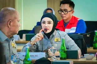 Mulan Jameela Kunjungan Kerja ke Balikpapan, Rapat Bareng Para Pejabat
