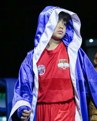 Nia Ramadhani Nangis Dukung Anak Tanding Tinju, Bangga dan Khawatir