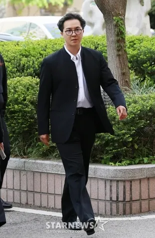 Penampilan Terbaru Song Mino WINNER Usai Sidang, Perubahan Visual Jadi Sorotan