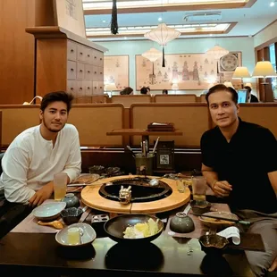 Potret Adjie Pangestu dan Rafi Pangestu, Ayah Anak Sama Gantengnya