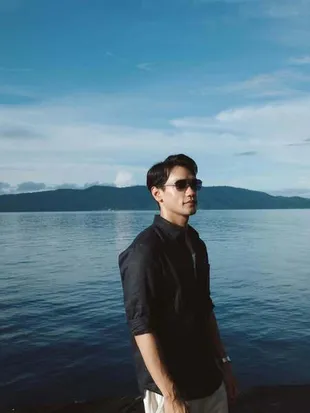 Potret Afgan Healing ke Raja Ampat, Dipuji Gak Kalah Indah dari Pemandangan Alamnya