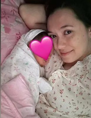 Potret Cantik Amanda Gonzales yang Kini Fokus Jadi IRT