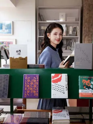 Potret Cantik Guo Yuxin dan Dior, Aura Bintangnya Mencuat dengan Konsep Klasik