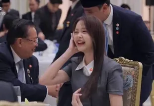 Potret Carmen di Blue House Bareng Presiden Prabowo dan Presiden Korea