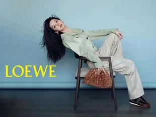 Potret Chen Duling Bersama Loewe, Tampil Cantik dengan Definisi Elegan dan Modern