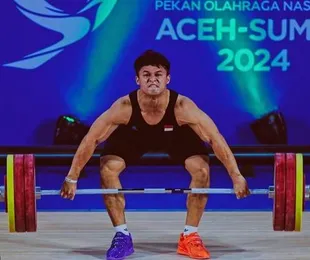 Potret dan Profil Rizki Juniansyah, Lifter Indonesia Peraih Emas Olimpiade Pertama