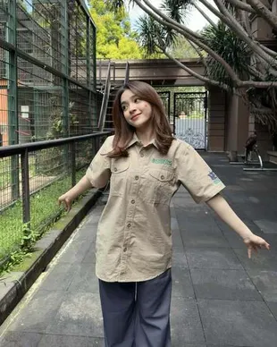 Potret Eca Aura Jadi Pawang, Siap Jaga Harimau Peliharaan Alshad