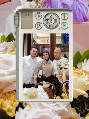Potret Irish Bella Rayakan Ultah Ibunda, Parasnya Awet Muda