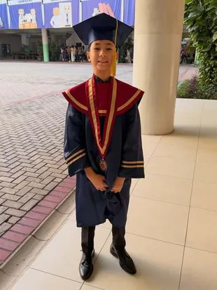 Potret Kelulusan Putra Marcell Siahaan, Jadi Momen yang Haru dan Bangga