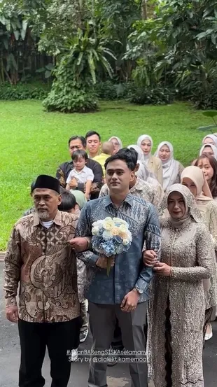 Potret Lamaran Indian Akbar dan Siska Minbite, Biasa Lawak Kini Serius