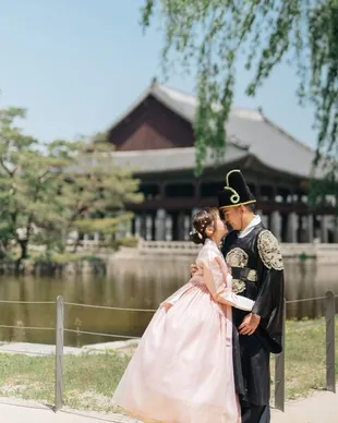 Potret Liburan Gritte Agatha ke Seoul, Sempat Tampil Bak Keluarga Kerajaan 