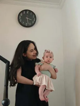 Potret Mikha Tambayong Kumpul Bareng Sahabat, Jenguk Baby Kaia - Makan Bakso Buatan Steffi Zamora