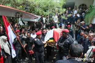 Potret Pemakaman Guruh Soekarnoputra, Dimakamkan Samping Pusara Ibu Fatmawati
