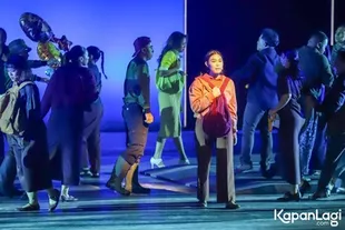 Potret Pementasan Perdana Home Sweet Loan The Musical
