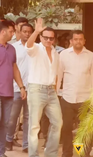 Potret Saif Ali Khan Pulang dari Rumah Sakit, Berjalan dengan Tegap - Operasinya Dipertanyakan