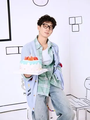 Potret Wang Ziqi yang Genap Berusia 30 Tahun, Makin Matang Memesona