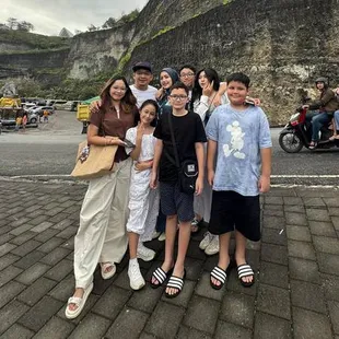 Punya Ayah Vokalis Terkenal, Anak-anak Pasha Ungu Mulai Protes Sering Diajak Foto Fans