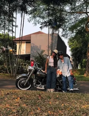 Rachel Cia dan Dikta Boncengan Naik Motor, Momen Manis Pasutri Baru