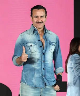 Saif Ali Khan Akhirnya Buka Suara Soal Penusukan oleh Penyusup di Rumahnya, Reaksi Taimur Jadi Sorotan