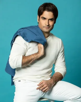 Sederet Seleb Bollywood yang Putuskan Jadi Mualaf dan Kini Jalani Puasa Ramadan, Dharmendra Masuk Islam Demi Bisa Poligami