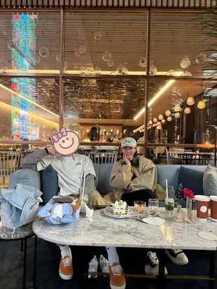 Son Ye Jin Pamer Foto Jepretan Anak, Wajah Hyun Bin Disensor Bikin Salfok