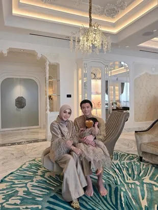 Syahrini Rayakan Lebaran di Jakarta Bareng Baby R, Kumpul Keluarga