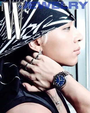 Taeyang Big Bang di Majalah W Korea, Foto Shirtless Nggak Boleh Ketinggalan