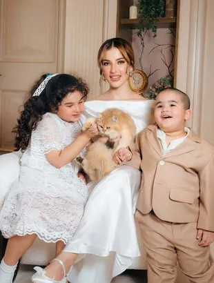 Tasya Farasya Bikin Foto Keluarga Terbaru Bareng Anak-Anak, Didoakan Happy Terus