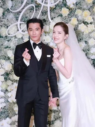 Tiffany Hsu dan Roy Chiu Akhirnya Gelar Resepsi Setelah 4 Tahun Menikah