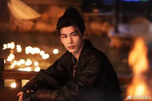 Transformasi Zhang Linghe di 'THE ROAD TO GLORY' Bikin Penampilannya Jadi Sorotan