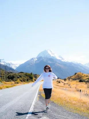 Tyara Renata & Surya Insomnia Liburan ke New Zealand Bareng Anak-Anak