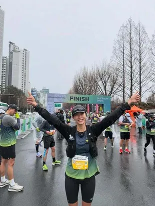 UEE Tuntaskan Half Marathon Pertama di Seoul