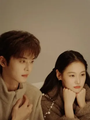 14 Potret Zhang Xinyi Bersama Xie Binbin, Romantis Main Bareng di TOO YOUNG TO LOVE