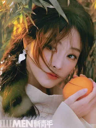 Zhu Xudan Tampil Menawan di Pemotretan Terbaru Bareng ELLEMEN