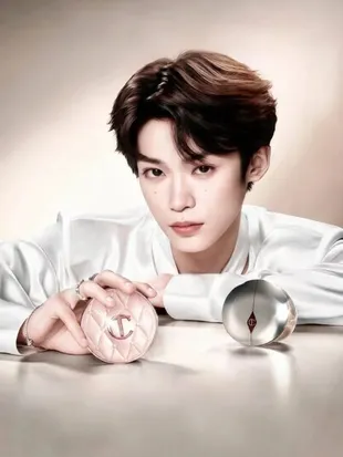 Zi Yu Resmi Ditunjuk Jadi Brand Ambassador Charlotte Tilbury, Visualnya Bikin Geregetan