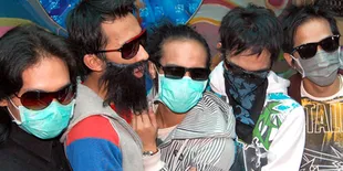 Kuburan Band Prihatin Kasus Penganiayaan Okie