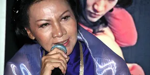 Diancam Dituntut Balik, Ratna Sarumpaet Cuek