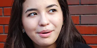 Lebaran, Manohara Kirim Kartu ke Kelantan