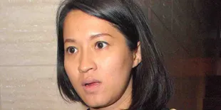 Merasa Dipojokkan, Okie Agustina Cari Dukungan Moril