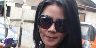 Poppy Gisela Merasa Dibohongi Garry Iskak