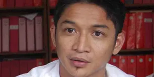 Sidang Pasha Ungu Tertunda Dua Jam