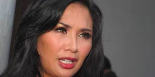 Titi DJ Prihatin Presenter Tonjok-Tonjokan