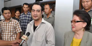 Mantan Istri Ferry Irawan Keberatan Dakwaan Jaksa