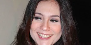 Wulan Guritno Tetap PeDe Karena 'High Heels'