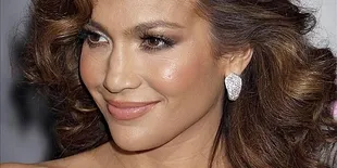 Jennifer Lopez 'Puas' Kerja Bareng Tom Cruise