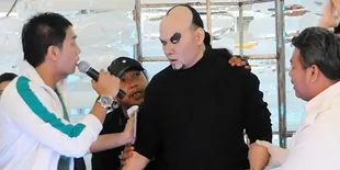 Tarif Ice Skating Naik Akibat Aksi Deddy Corbuzier