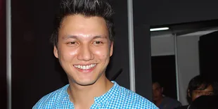 Christian Sugiono Enjoy Nonton Bola Bareng Komunitas Jerman