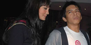 Lepas Rindu, Luna Maya - Ariel Berpelukan